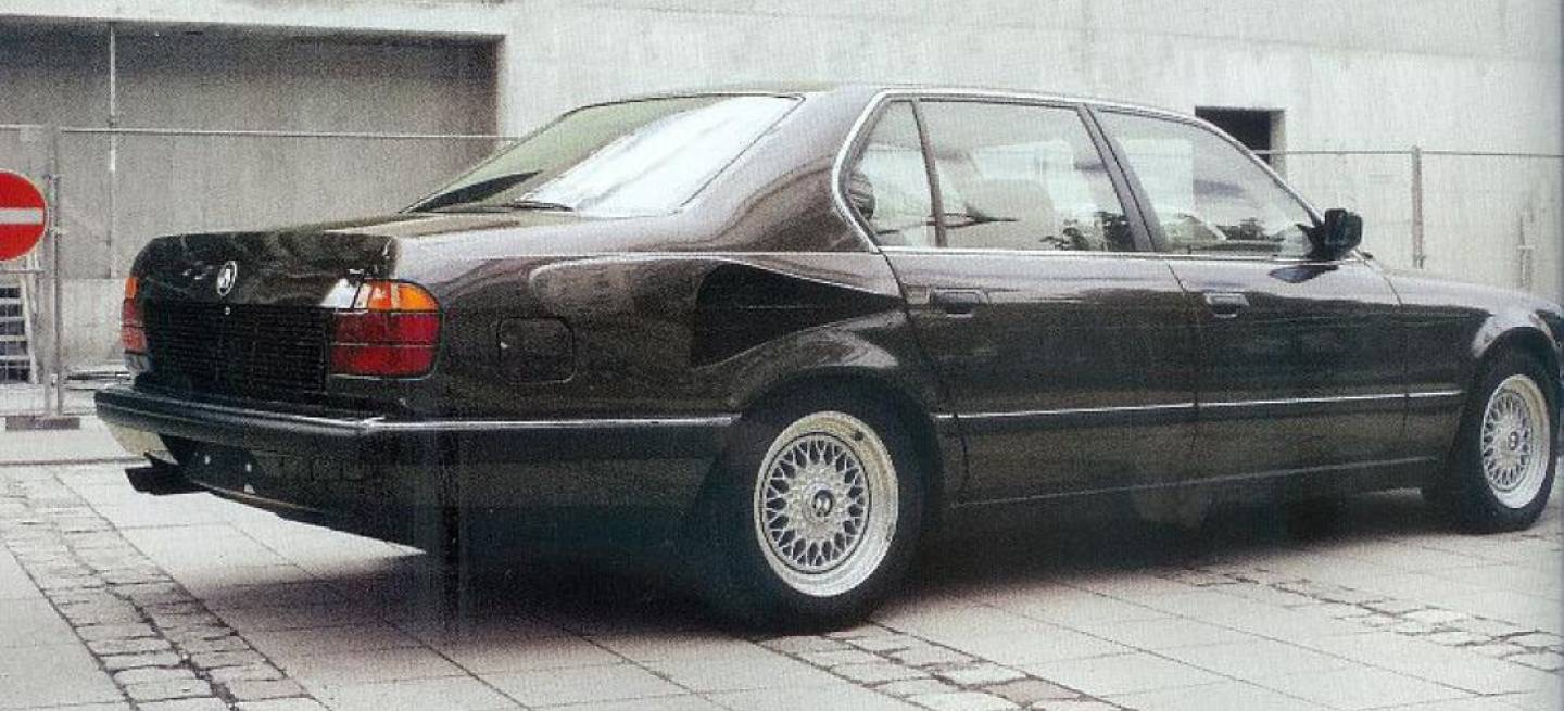 bmw-767il-1_1440x655c.jpg