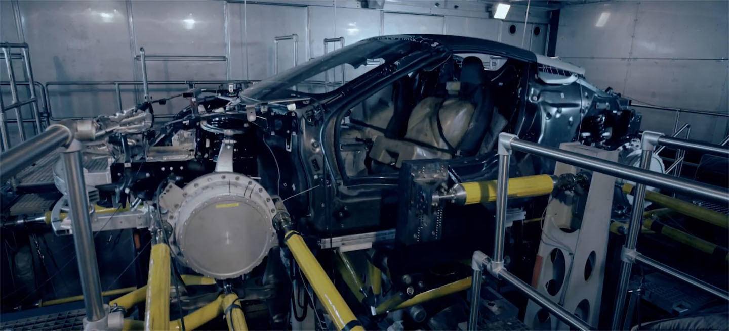 bmw-i8-roadster-pruebas-fabrica-05