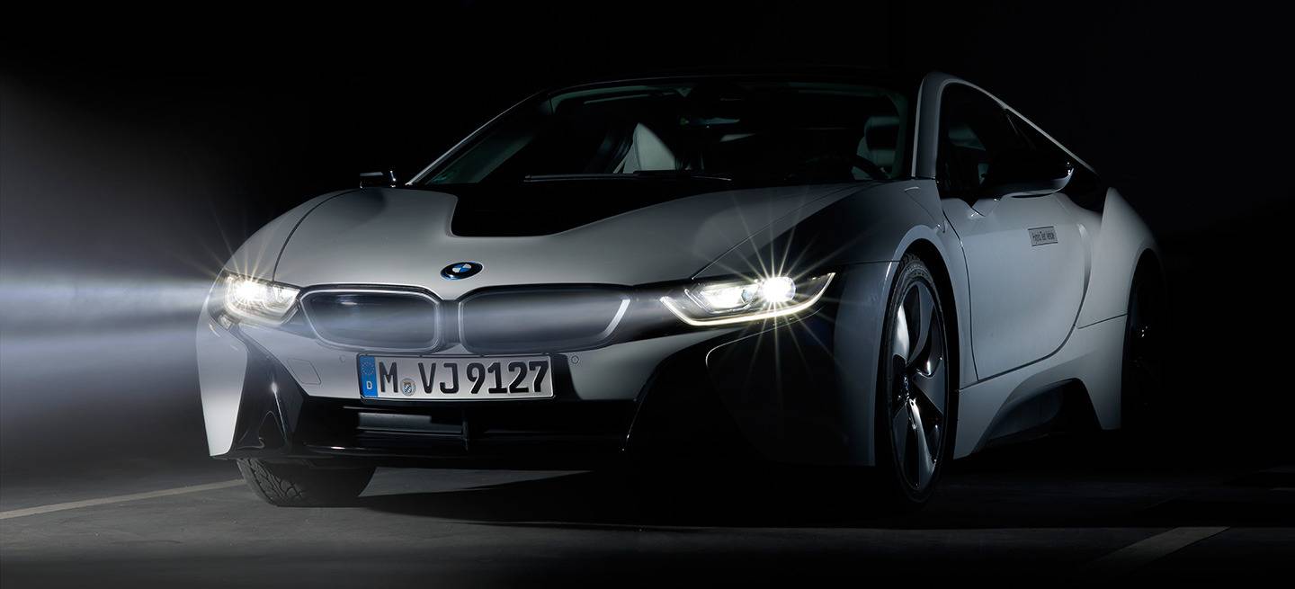 BMW i8 faros