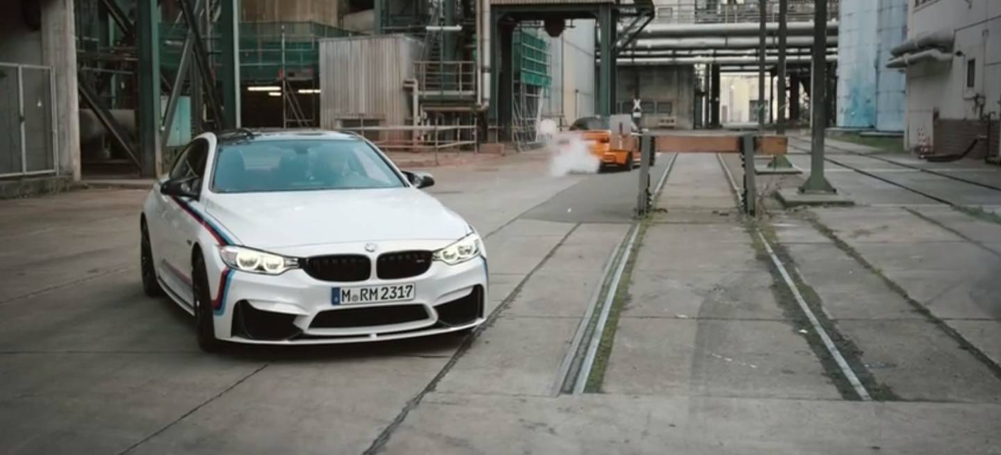 bmw_m4_coupe_DM_m_performance_video