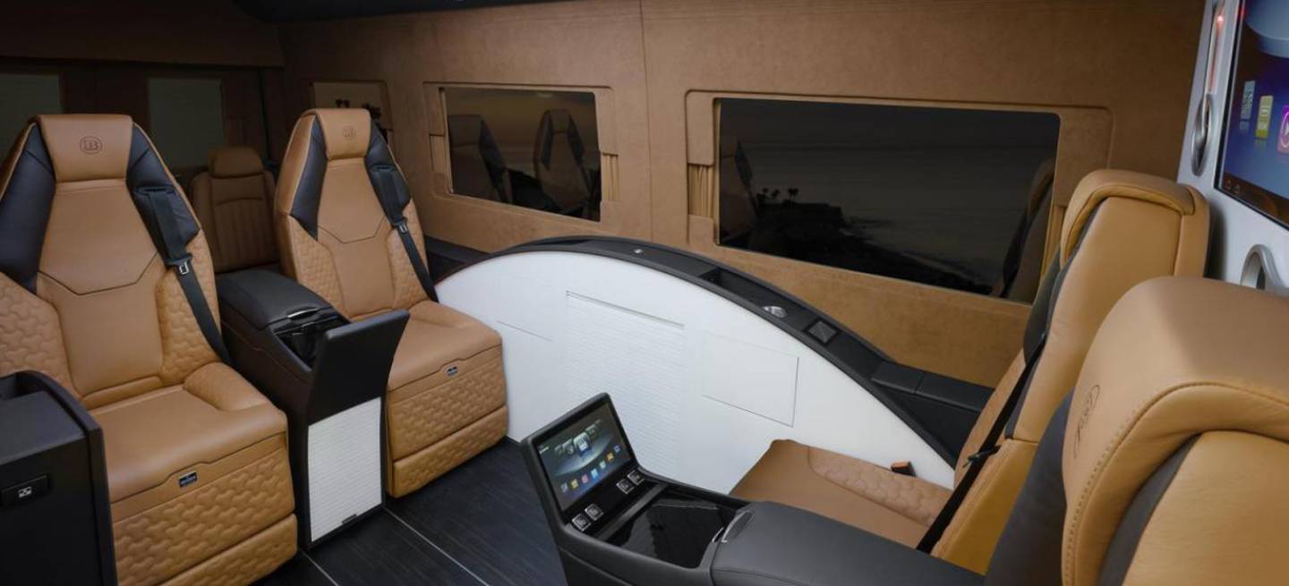 breve_video_Brabus_Mercedes_Sprinter_business_Lounge_DM_16