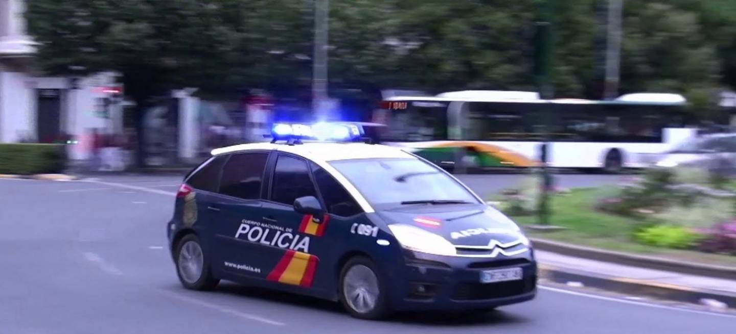 c4-policia-al-agua-2