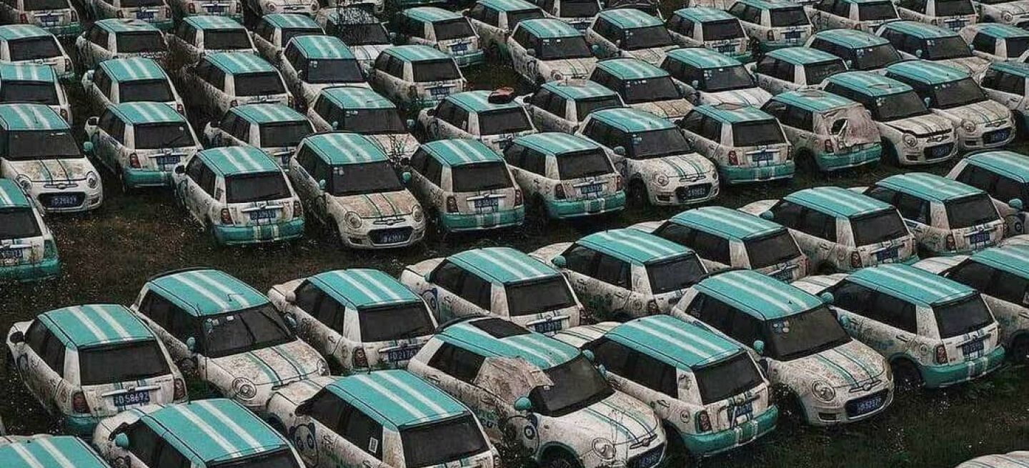 cementerio-de-vehiculos-electricos-649b2b40d2af4.jpeg_1440x655c.jpg