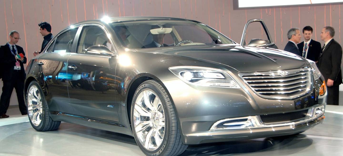 Chrysler 200C EV Concept
