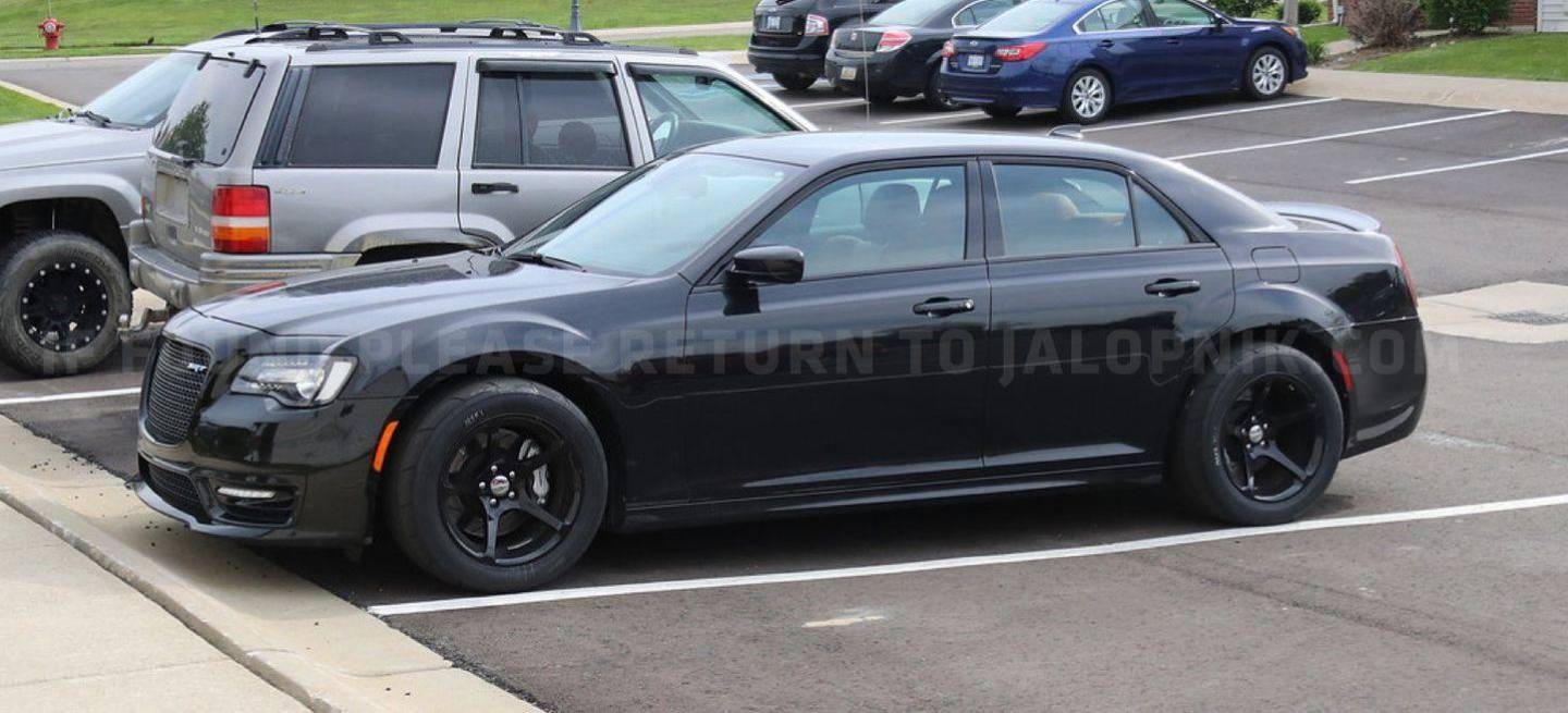 chrysler-300-demon-p