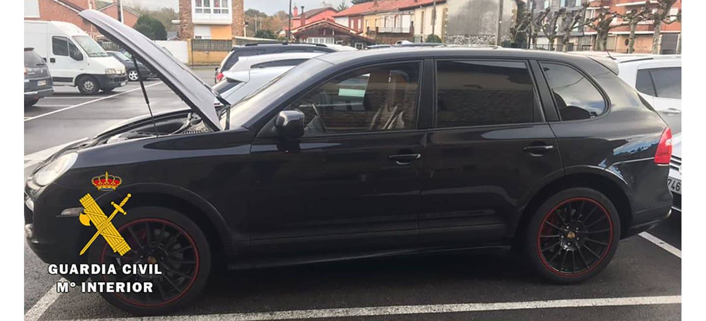 coche-cazado-porsche-cayenne-272-kmh