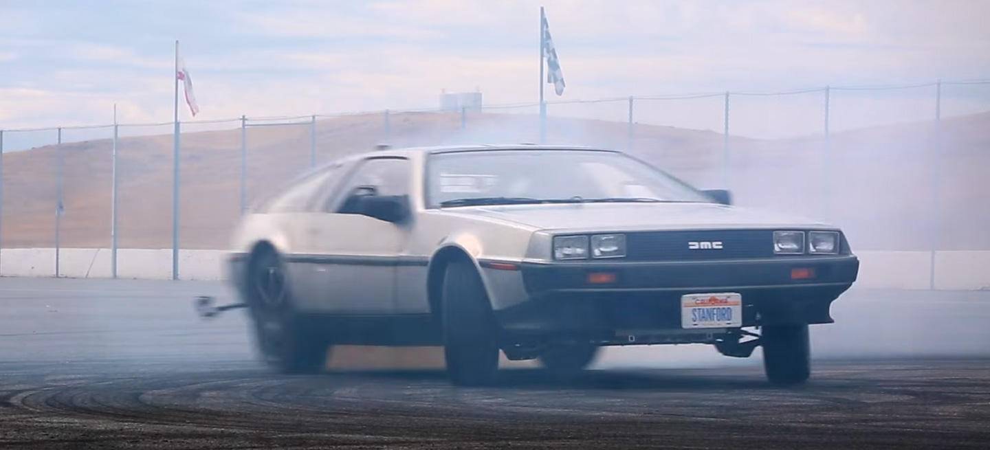 delorean-autonomo-stanford-02