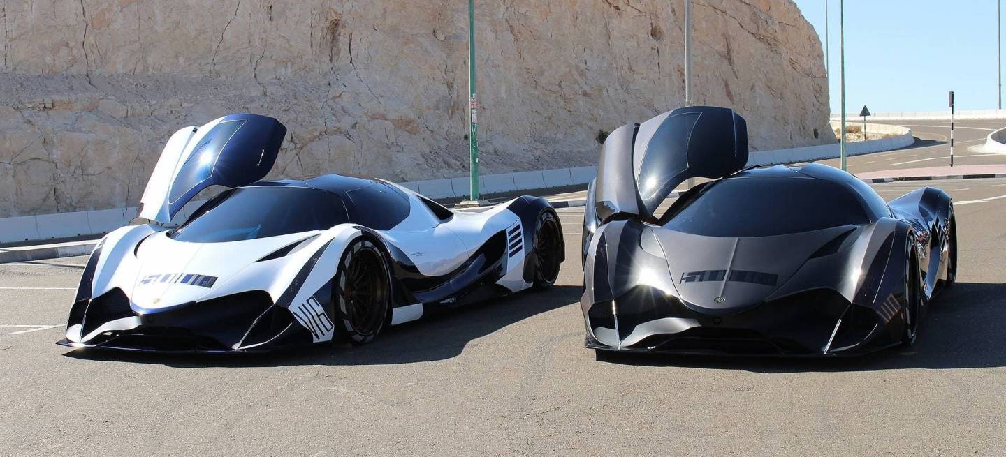 Devel Sixteen Mat 1118 02 Devel Sixteen Mat 1118 02