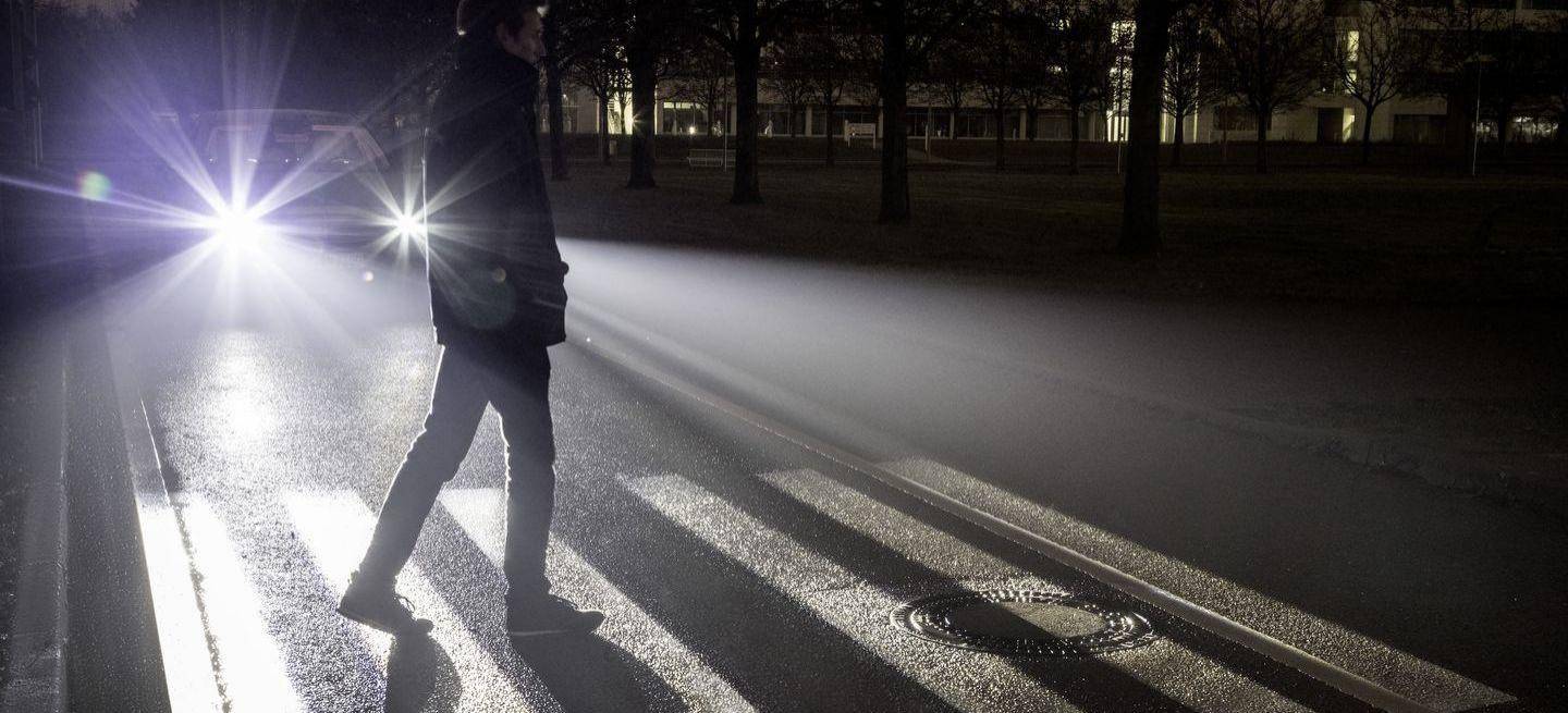 digital-light-mercedes-p