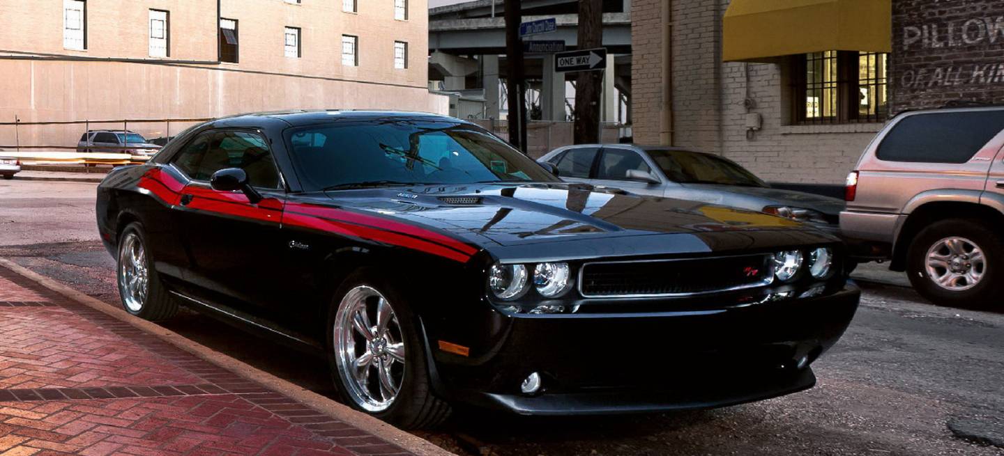 dodge-challenger-2011-dm-1