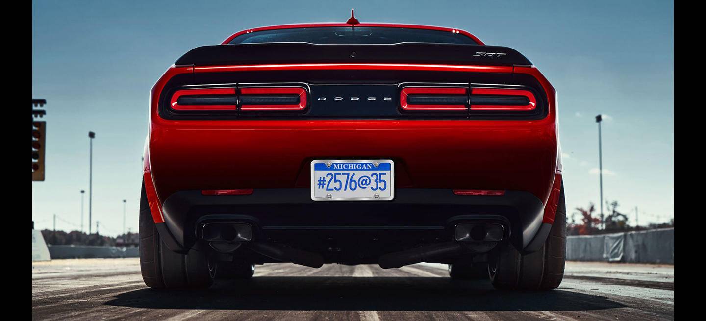 dodge-challenger-srt-demon-neumaticos-02