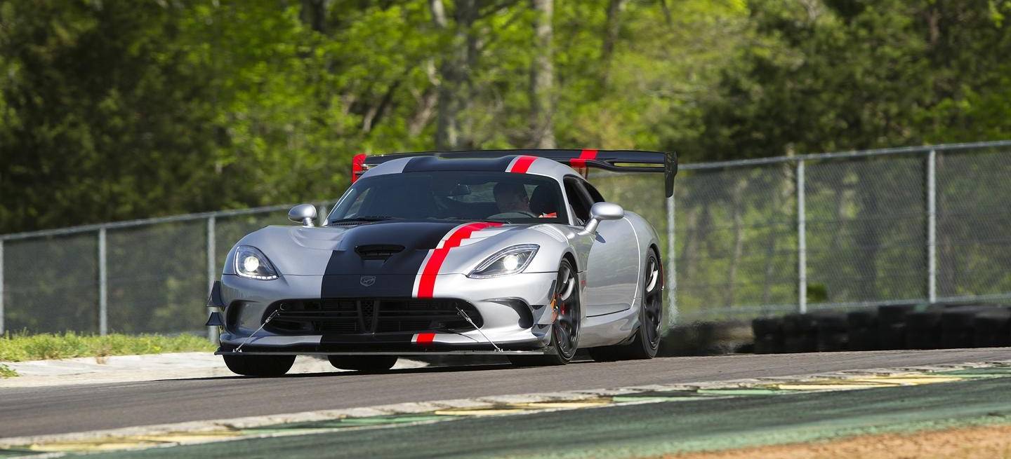 dodge-viper-acr-2016-02