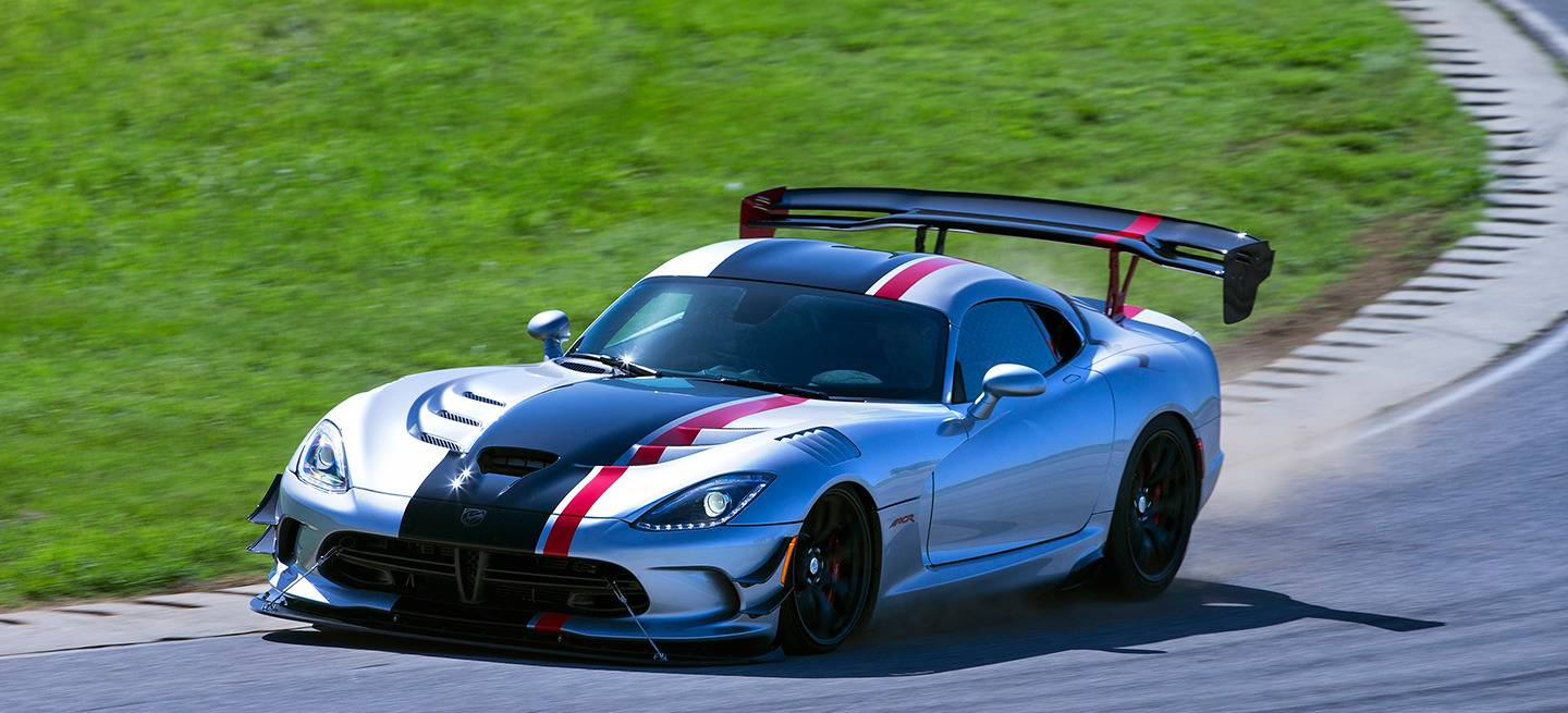 dodge-viper-acr-2016-11-1440px