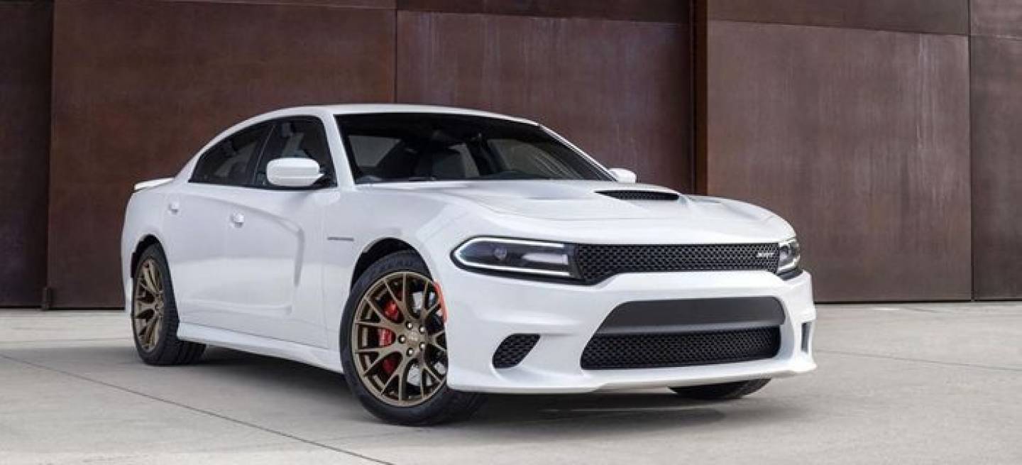  €! El precio de disfrutar de 717 CV de Charger Hellcat en . |  Diariomotor