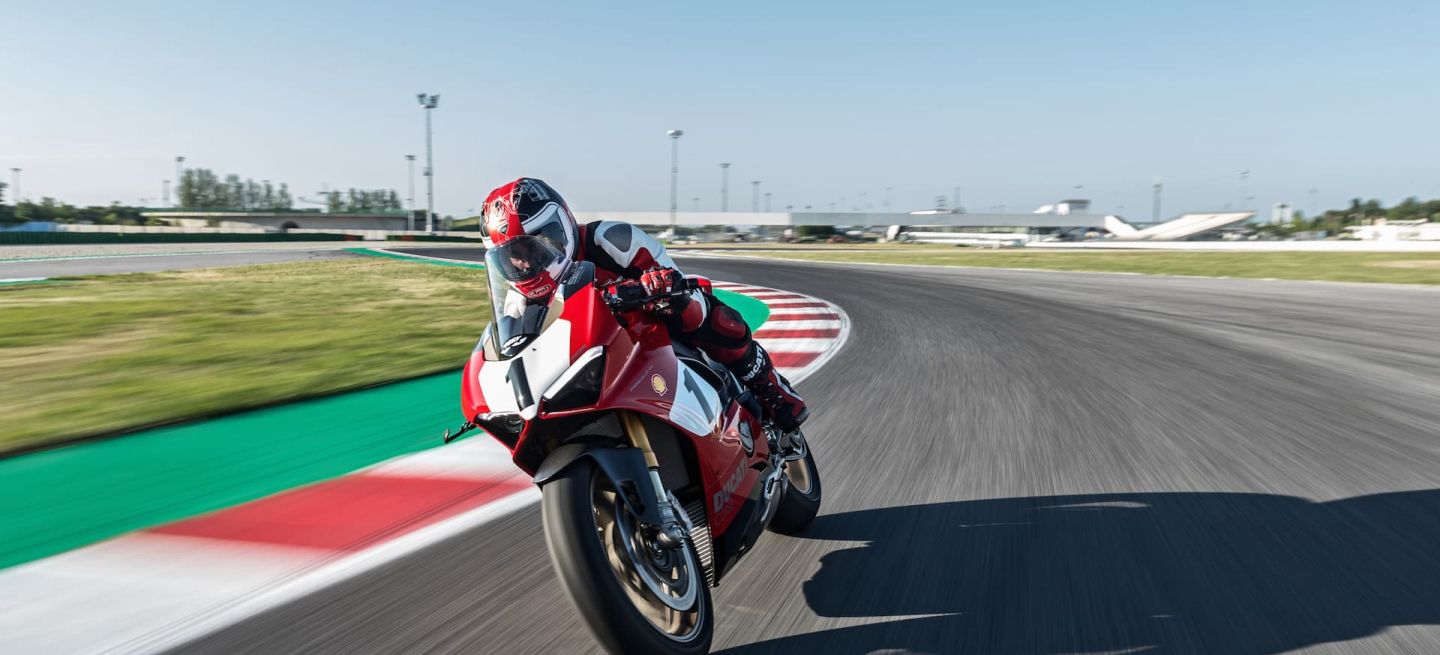 Ducati Panigale V4 12 Panigale V4 25 Anniversario 916 Action Uc77817 High Ducati Panigale V4 12 Panigale V4 25 Anniversario 916 Action Uc77817 High