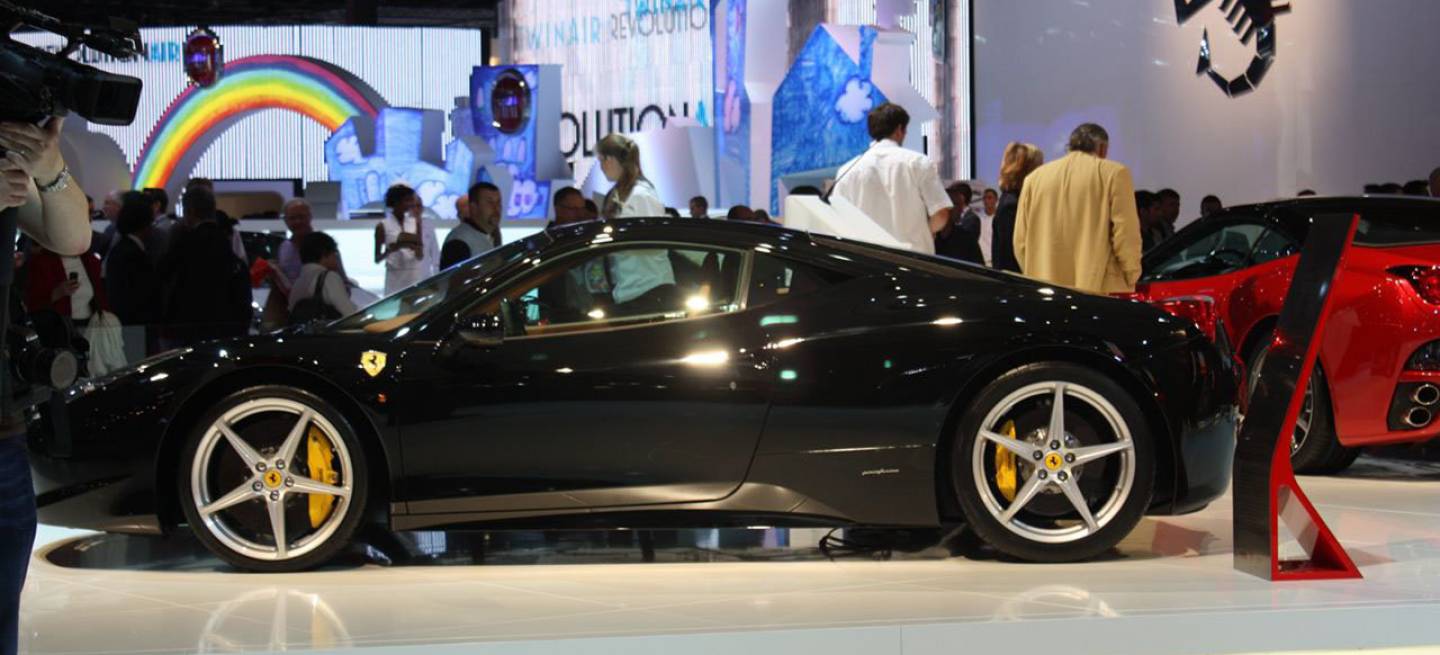 ferrari-458-italia-salon-paris-1
