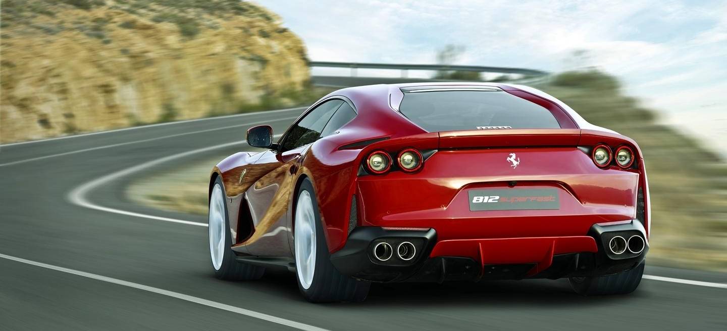 ferrari-812-superfast-video-2017-01