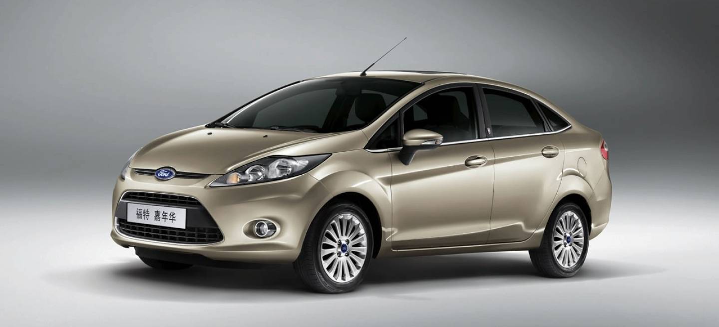 Ford Fiesta Sedán