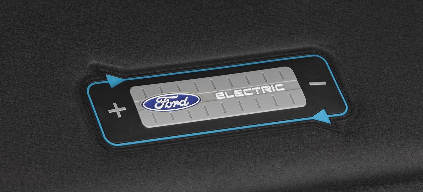 ford-focus-electric-2016-04