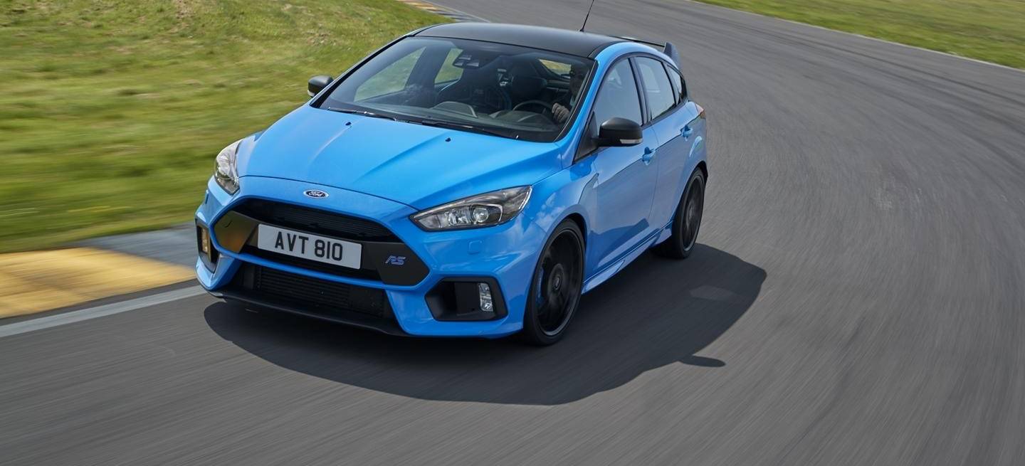 ford-focus-rs-option-pack-0517-007