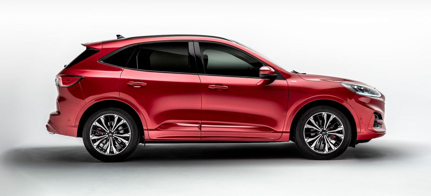 Ford Kuga 2019 Rojo Exterior 02 Ford Kuga 2019 Rojo Exterior 02