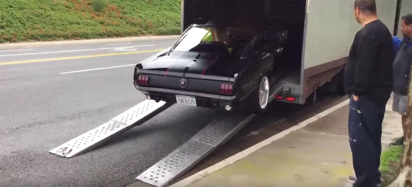 ford-mustang-1965-video-camion