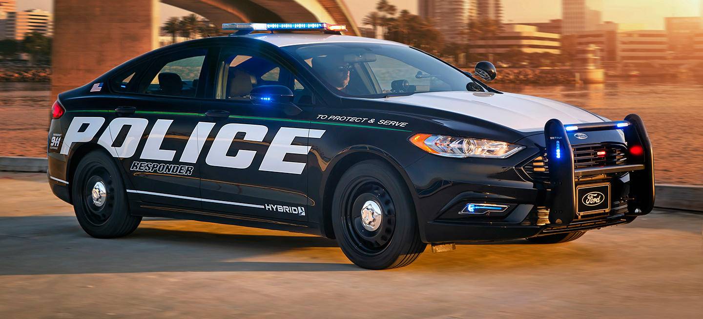 ford-police-responder-hybrid-sedan-01