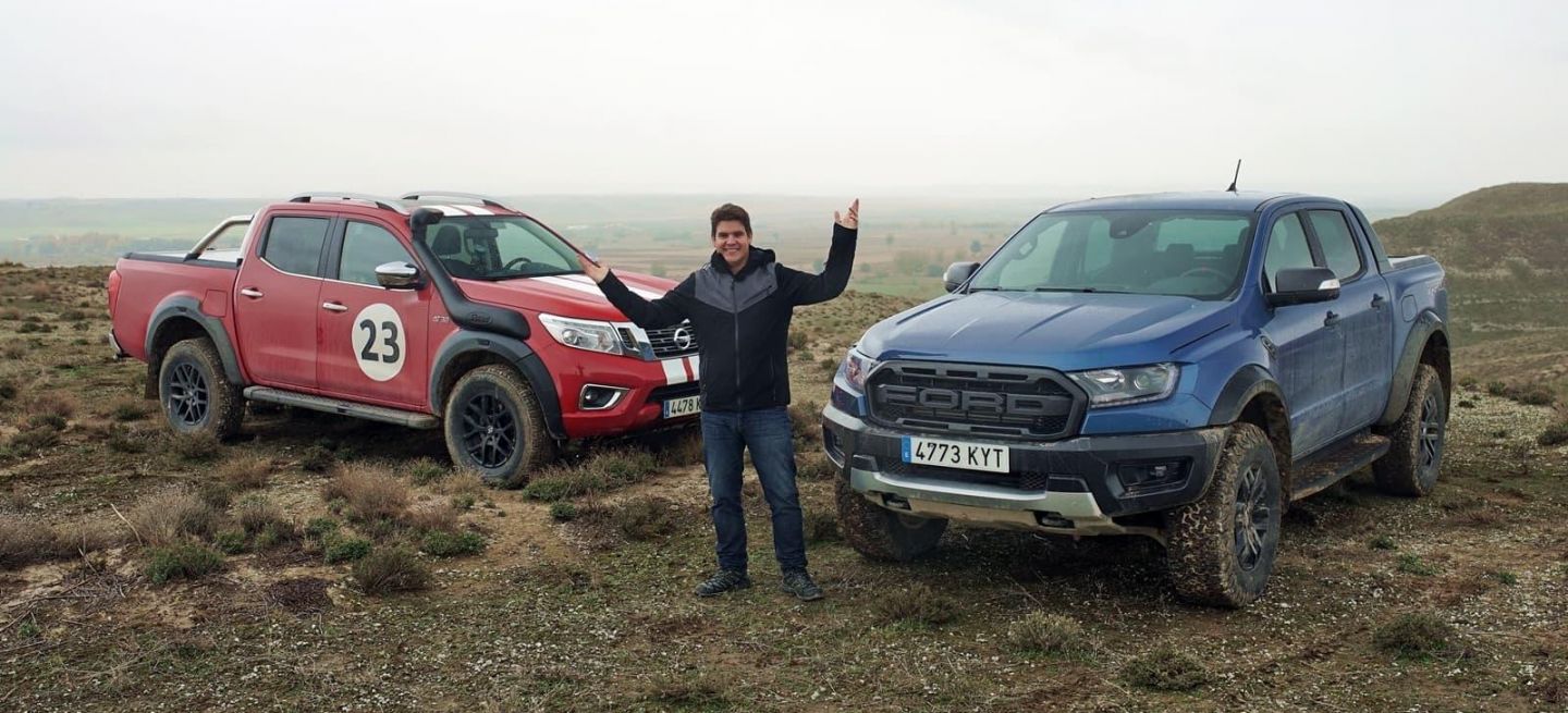Ford Ranger Raptor Vs Nissan Navara At32 1219 01 Ford Ranger Raptor Vs Nissan Navara At32 1219 01