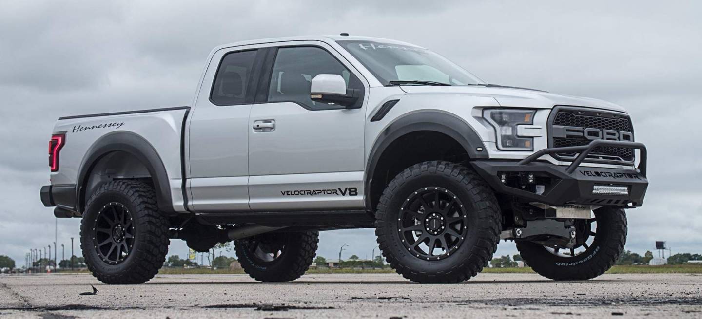 Hennessey Velociraptor V8 P Hennessey Velociraptor V8 P