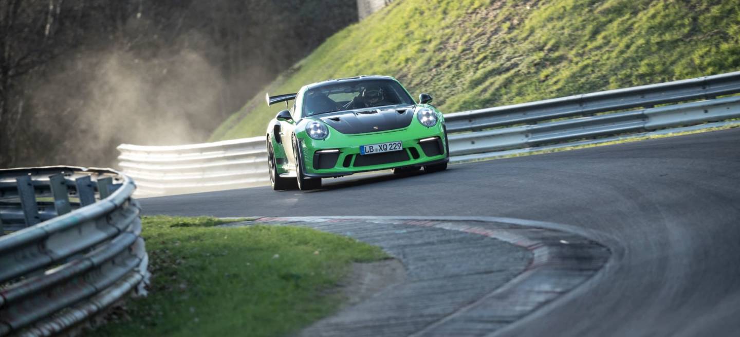 high_911_gt3_rs_nucc88rburgring_nordschleife_2018_porsche_ag_1440x655c.jpg