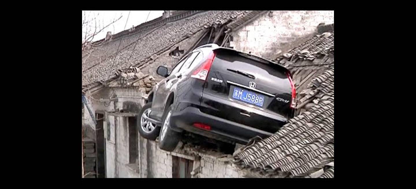 honda-cr-v-accidente-tejado-casa