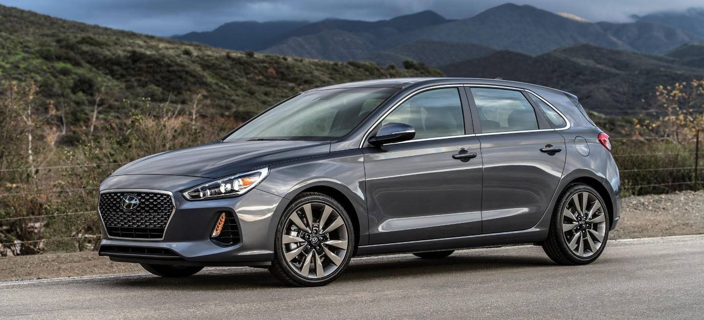 hyundai_elantra_GT_dm_8