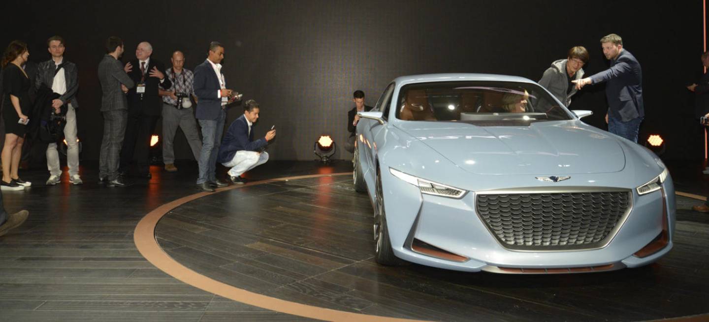 hyundai_genesis_concept_ny_2016_DM_9