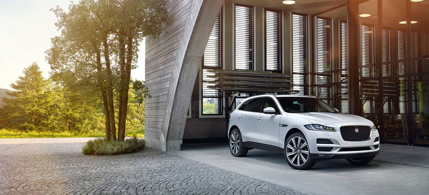 jaguar-f-pace-2016-56