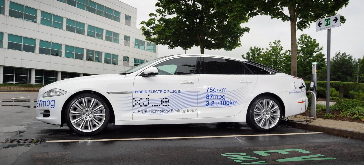 jaguar-xj-e-01