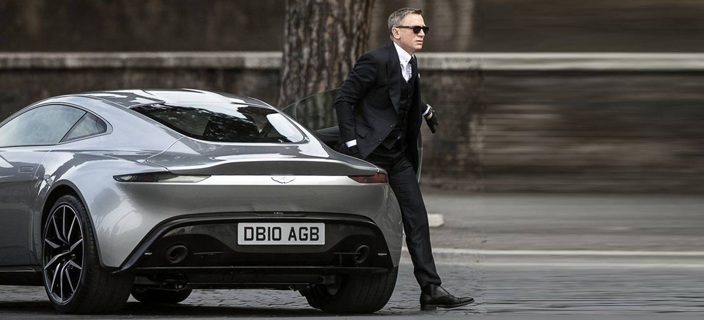 Aston Martin DB10