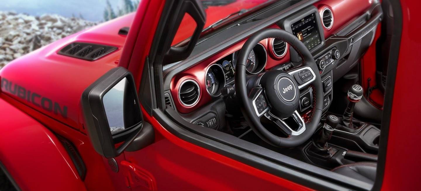 jeep-wrangler-2018-interior_2
