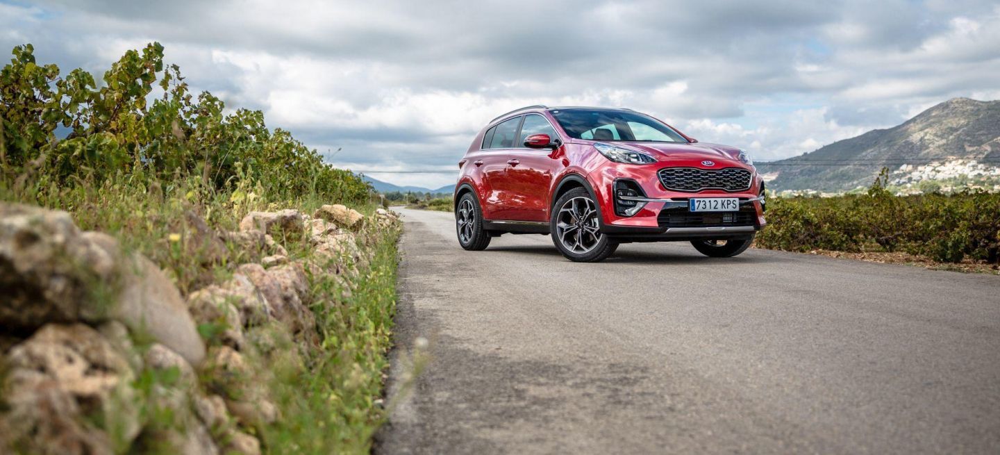 Kia Sportage Diesel Etiqueta Eco Abril 2020 Frontal Rojo Kia Sportage Diesel Etiqueta Eco Abril 2020 Frontal Rojo