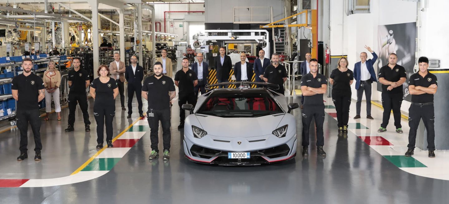 Lamborghini Aventador 10000 01 Lamborghini Aventador 10000 01