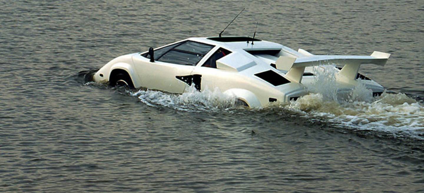Lamborghini Countach anfibio