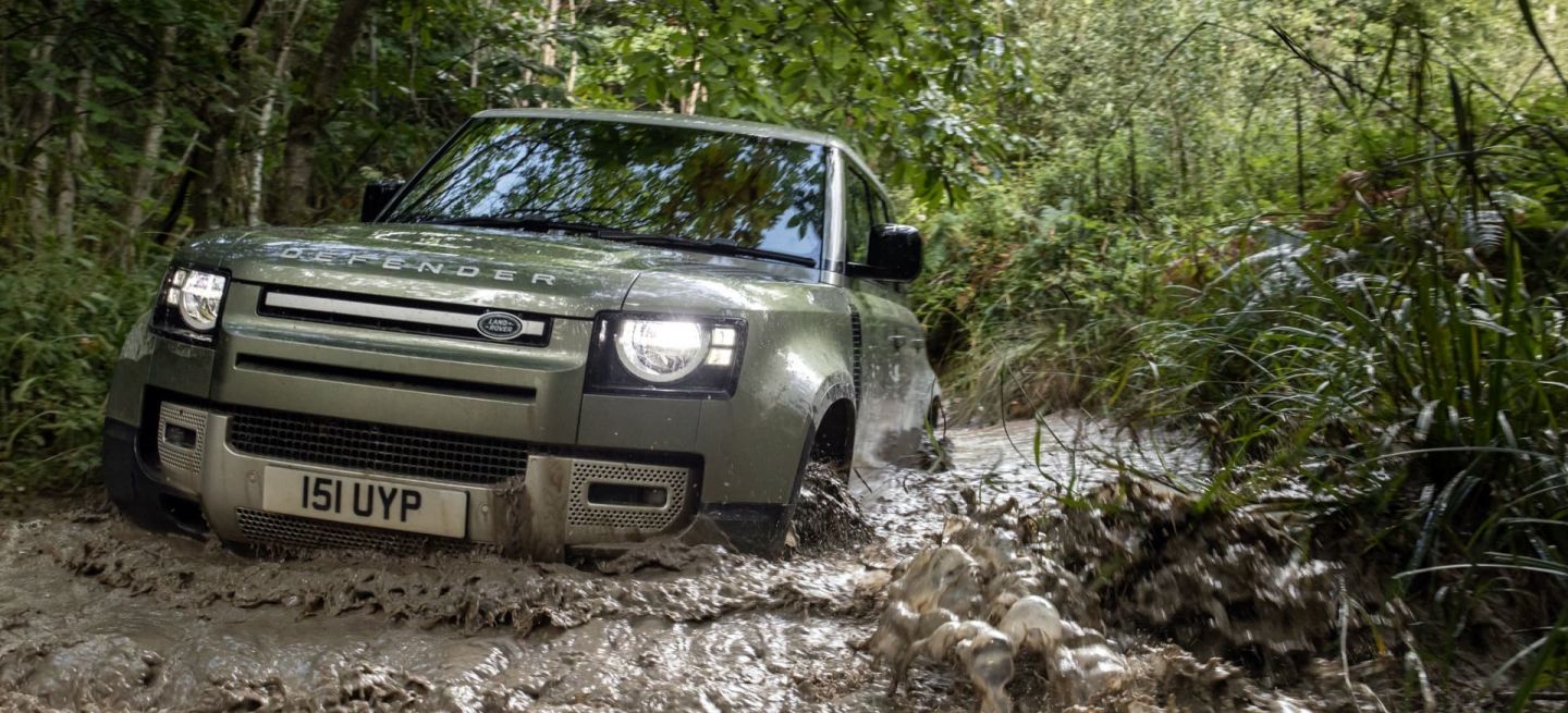 Land Rover Defender P400e 04 Land Rover Defender P400e 04