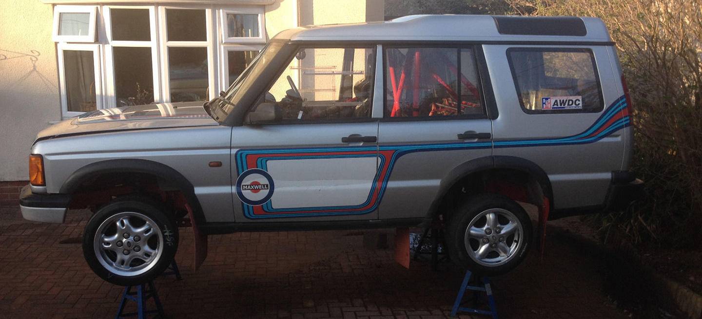 land-rover-discovery-motor-bmw-m3-04