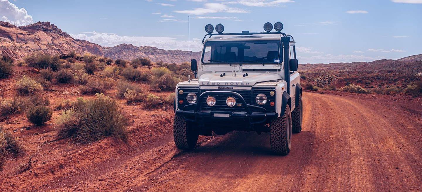 land-rover-robo-coche