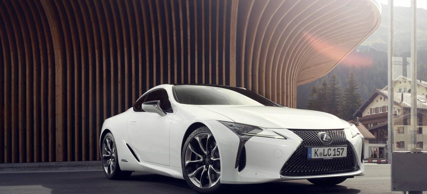 lexus-lc500h-static-005
