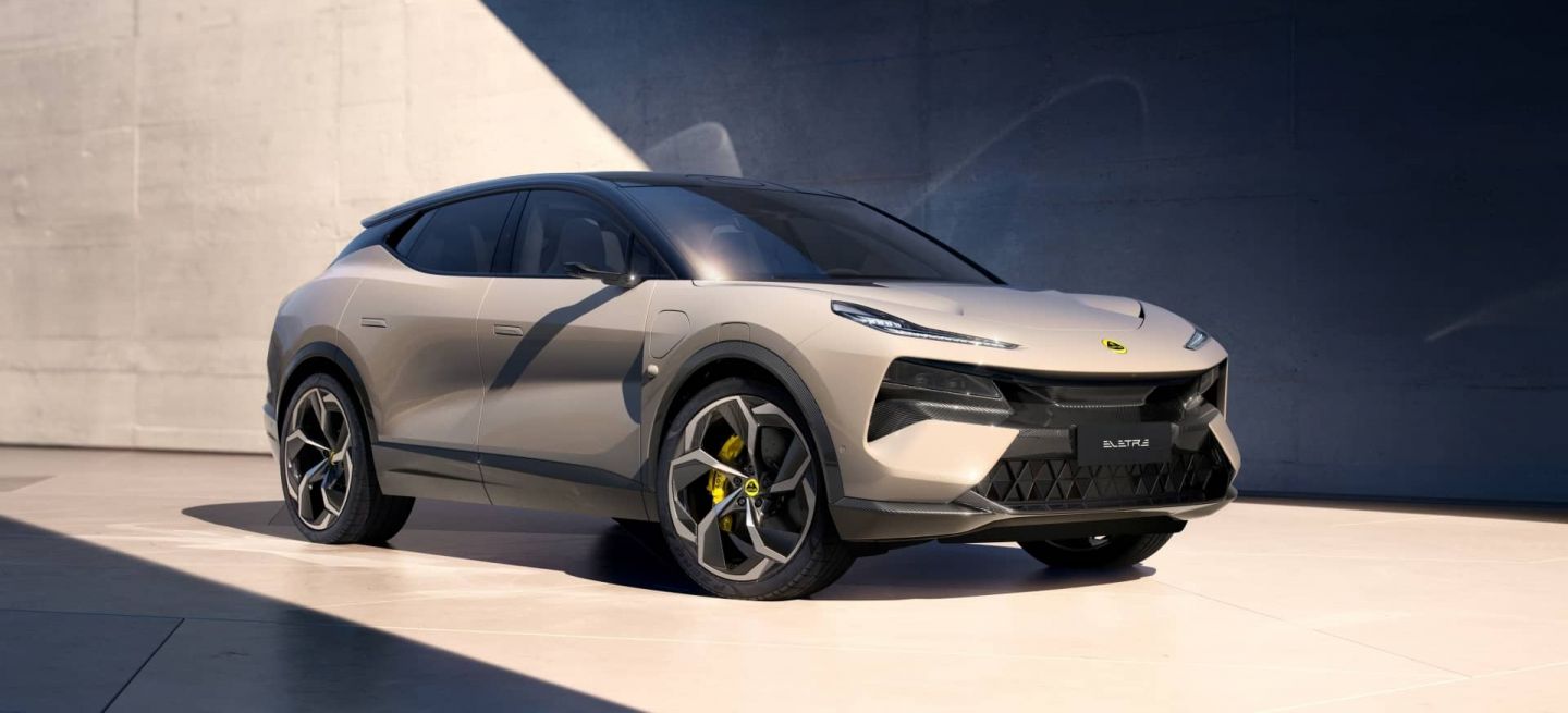 lotus-eletre-2023-05-6358357a9abe7_1440x655c.jpg