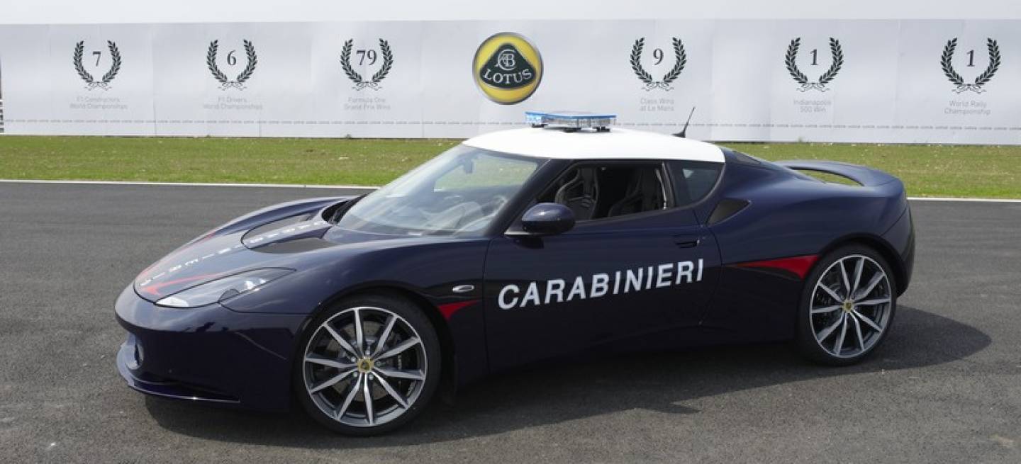 lotus-evora-carabinieri—3-4-side—hethel-uk.800x-1