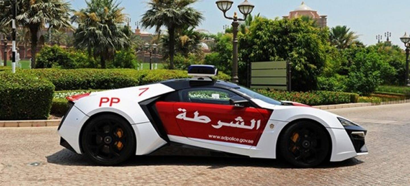 lykan-abu-dhabi-policia-4
