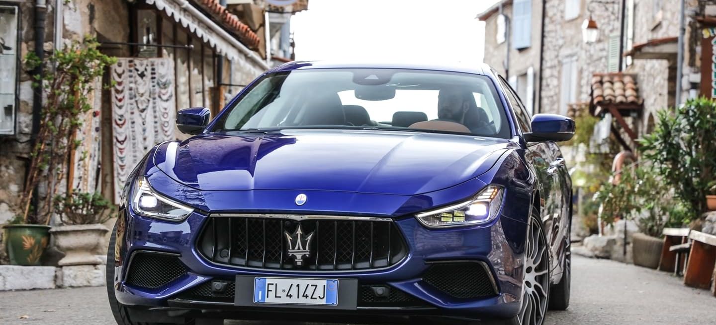 Maserati Ghibli Ficha 0418 035 Maserati Ghibli Ficha 0418 035