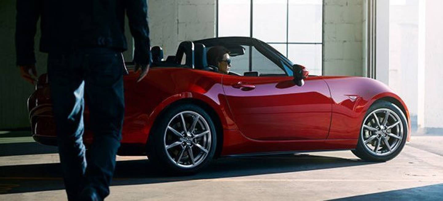 mazda-mx5-2015-107-700px_700x290c