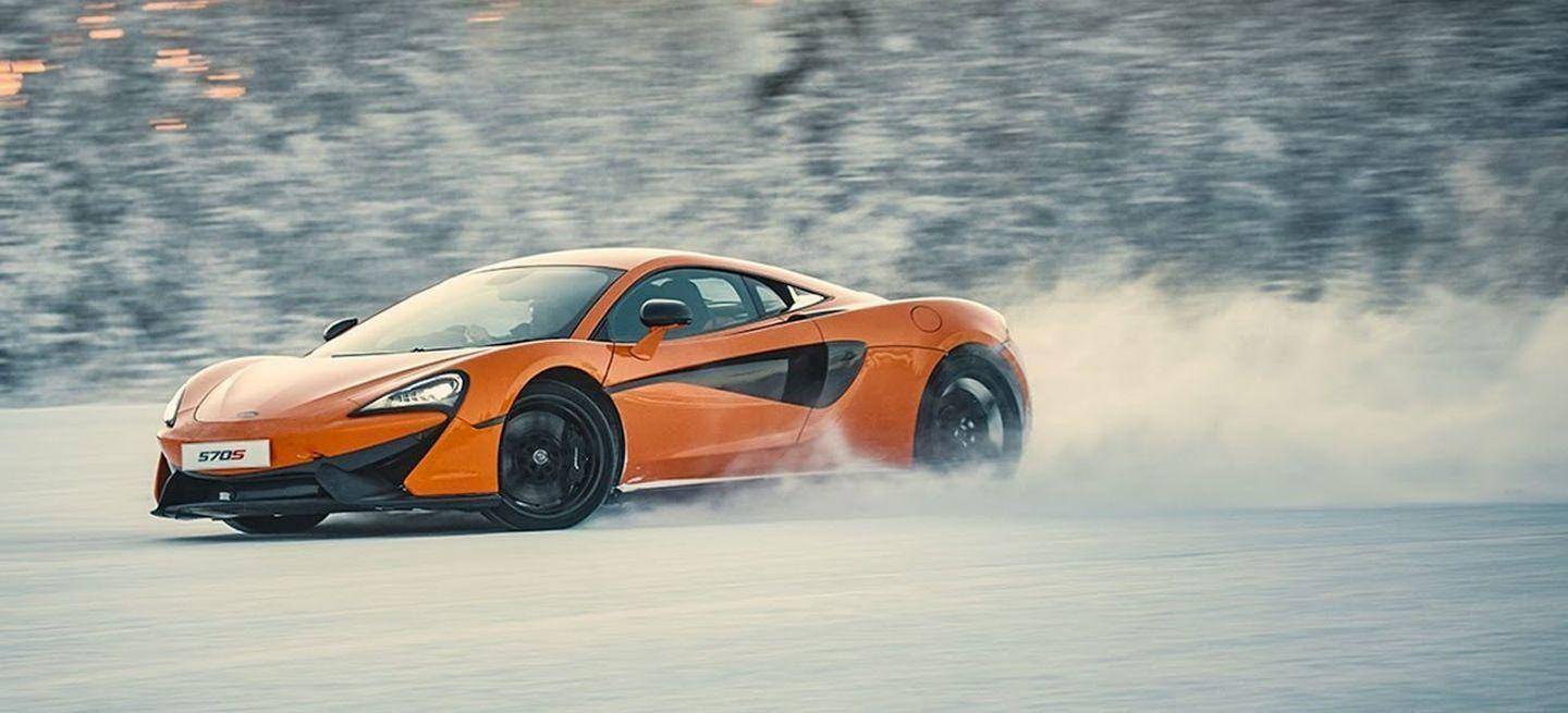 mclaren-570s-hielo
